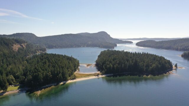 Marine habitat diversity at Sumnuw (Montague Harbour) includes shell beaches, tidal mudflats and salt marsh, the product of thousands of years of Indigenous landscape engineering